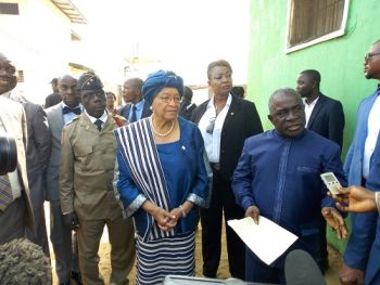 President Sirleaf joined by Justice Minister Cherue at the Monrovia Central Prison